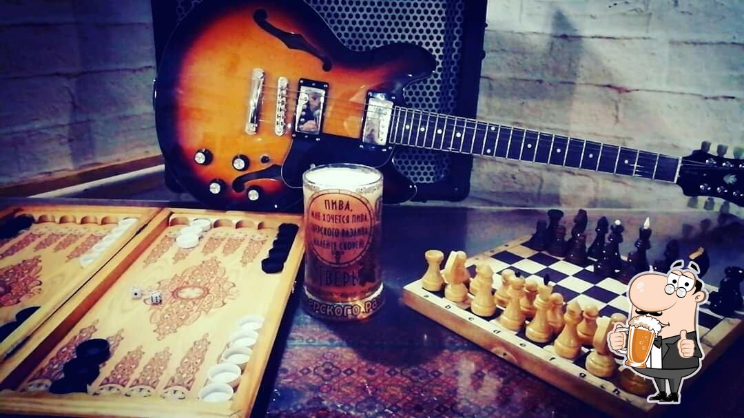 Взгляните на разнообразие пивных напитков . 