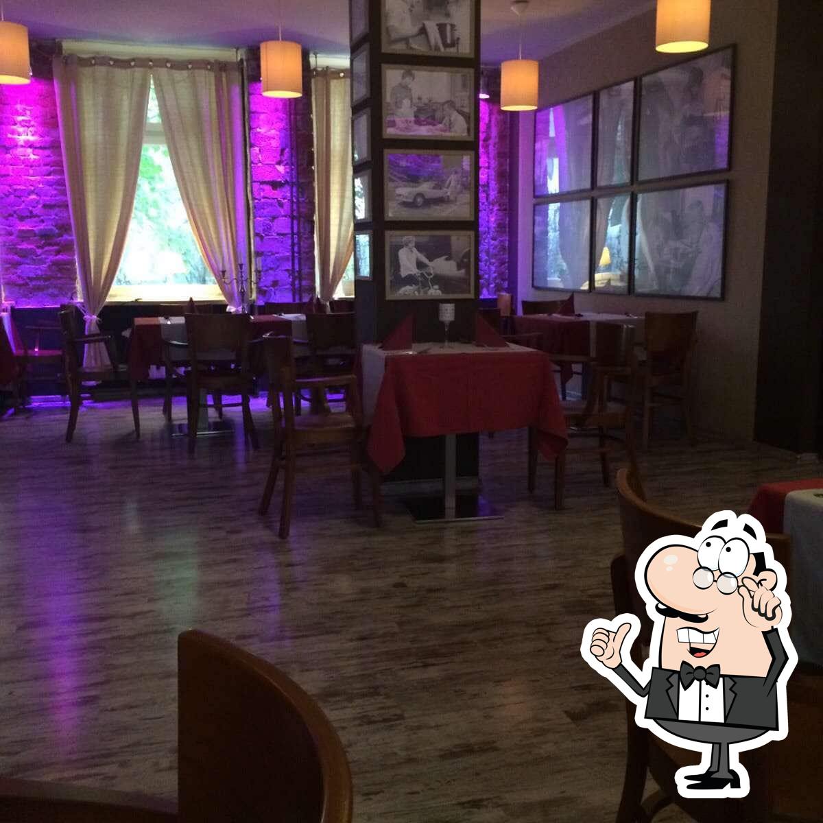 Забронируйте столик в "Kameralna Restauracja".