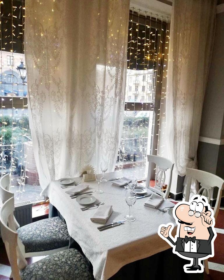 Забронируйте столик в "1884 D'Europe Restaurant".