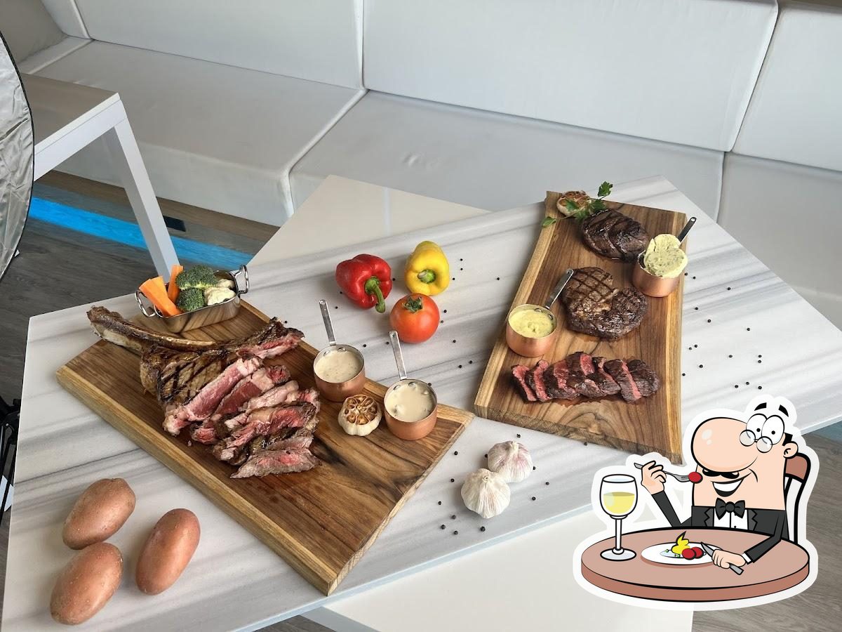 Блюда в "Playa Bistro & Lounge"