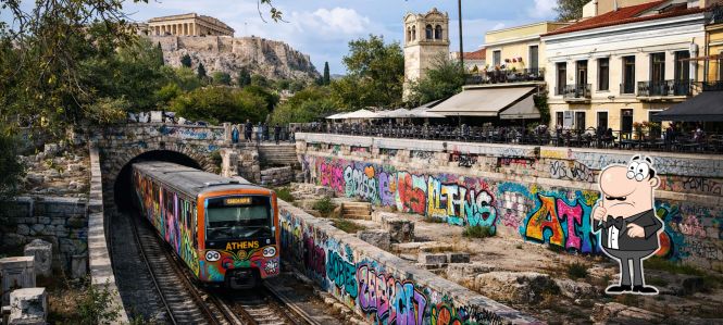 Moving to Athens: Honest opinions + top spots to eat like a local
