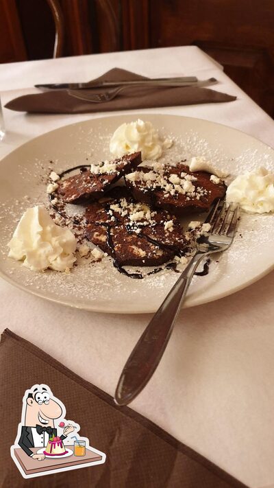 Non scordarti di provare un dessert alla pizzeria Alloggio Ristorante Pizzeria di Figoni Rita