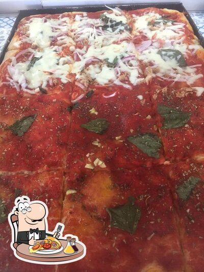 Ordina una pizza alla pizzeria Arcobaleno