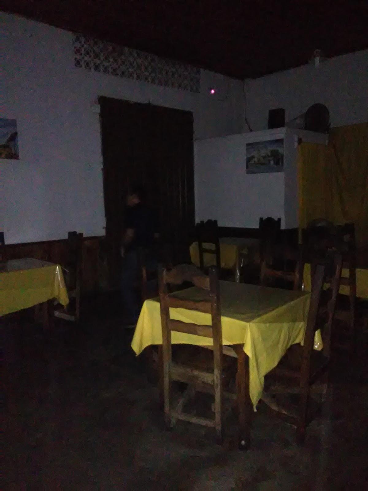 restauran Y Cerveceria Pollos Stop