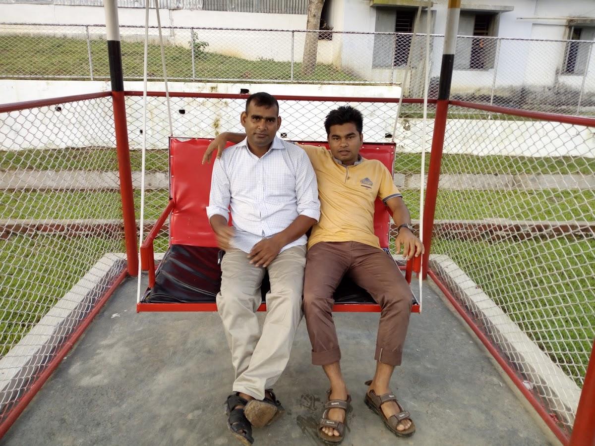 ক্যাফে কাঁশবন