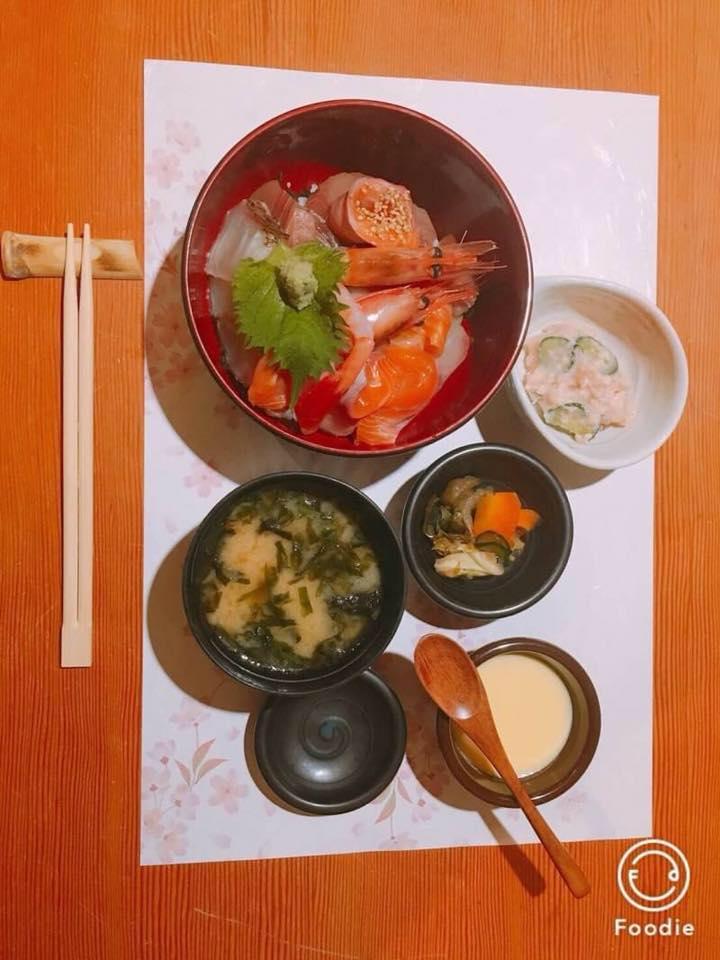 三嶋和食わ