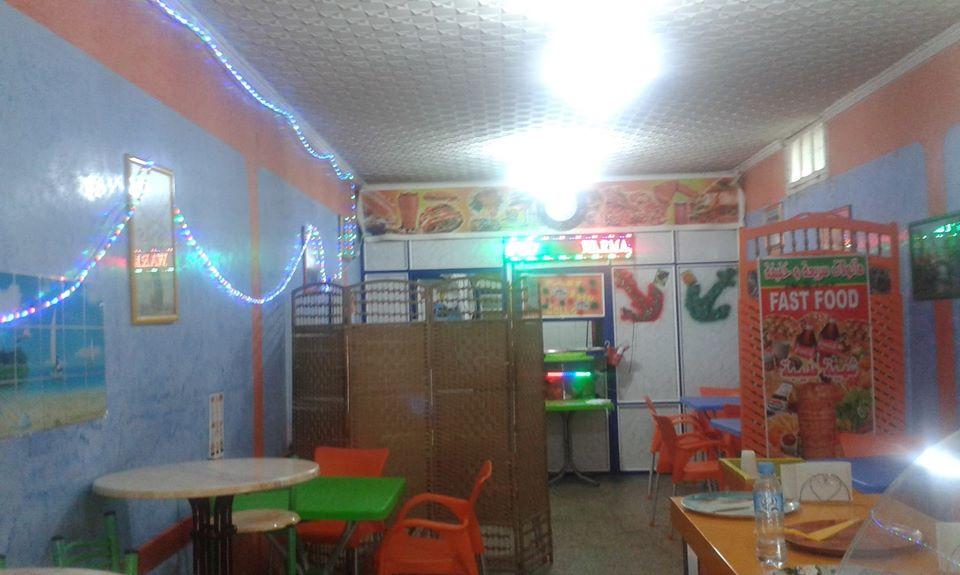 Fast food pizza collo