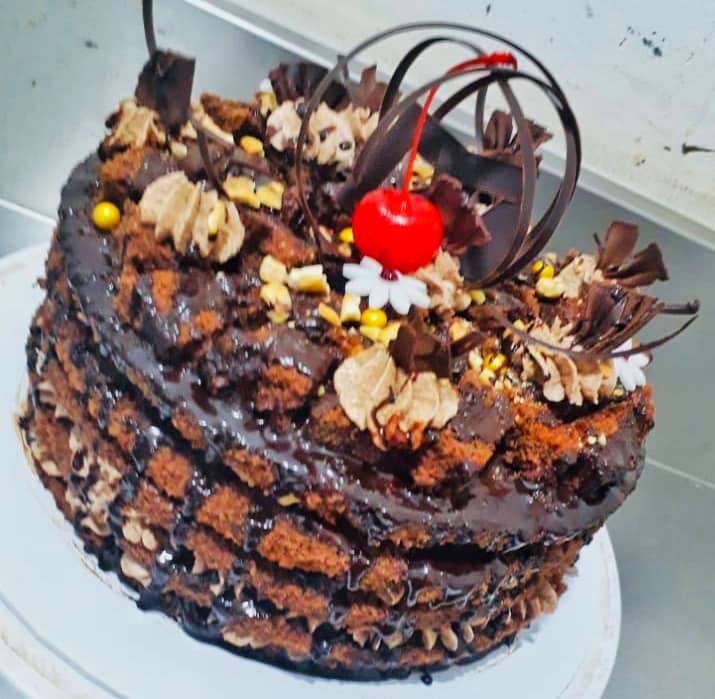 Mom's Express Gampaha