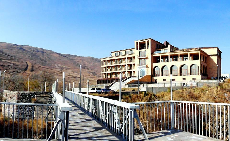 Akhtamar Resort