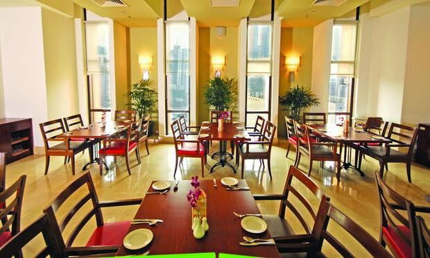 Apple Restaurant & Bar