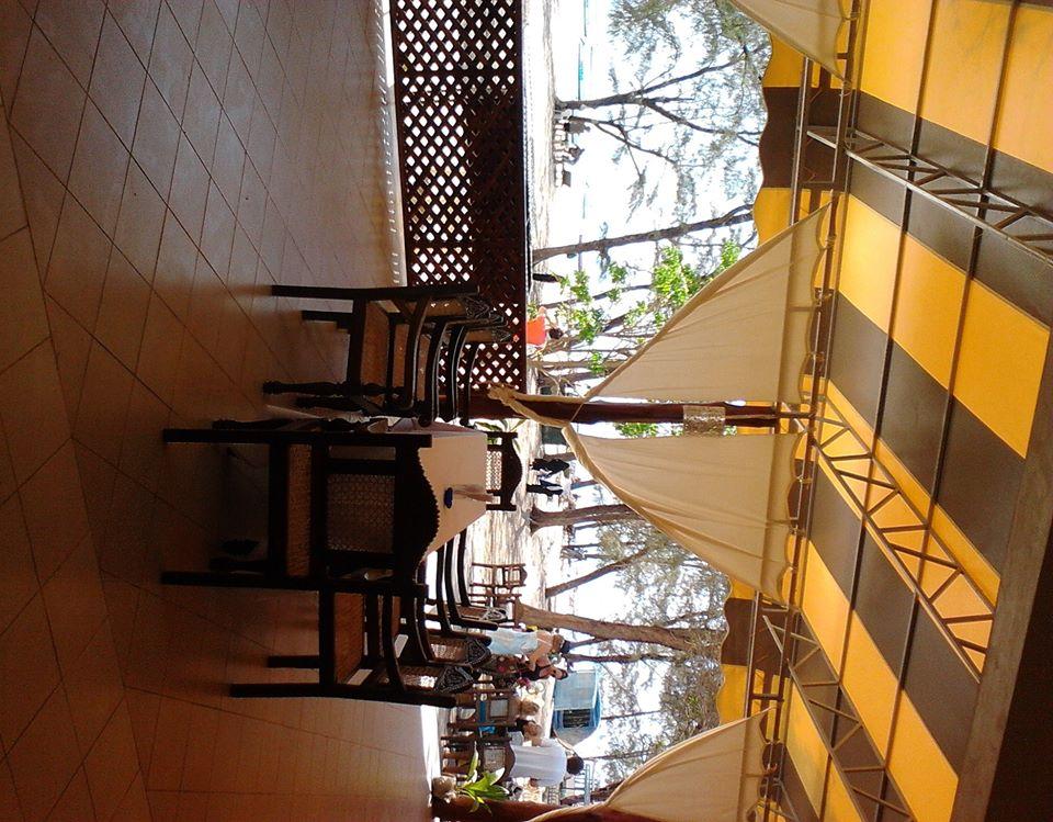 Queens Beach Restaurant & Sports Bar