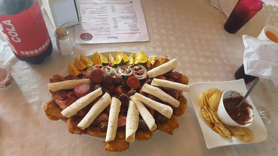Chicharronera El Cerdito Feliz