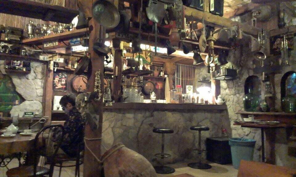 Винный погребок У Искандера / Iskander's wine cellar