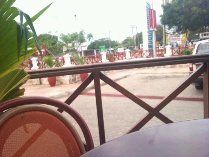 Avanti restaurant Diani beach Nakumatt location