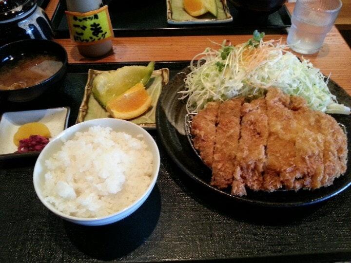とんかつ家田原本店