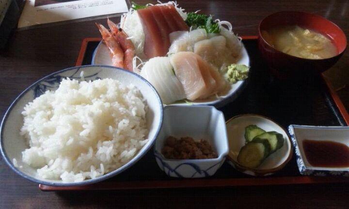 市場食堂 うさみ