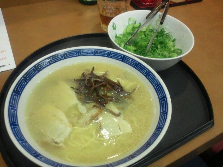めん屋竜の字周船寺店