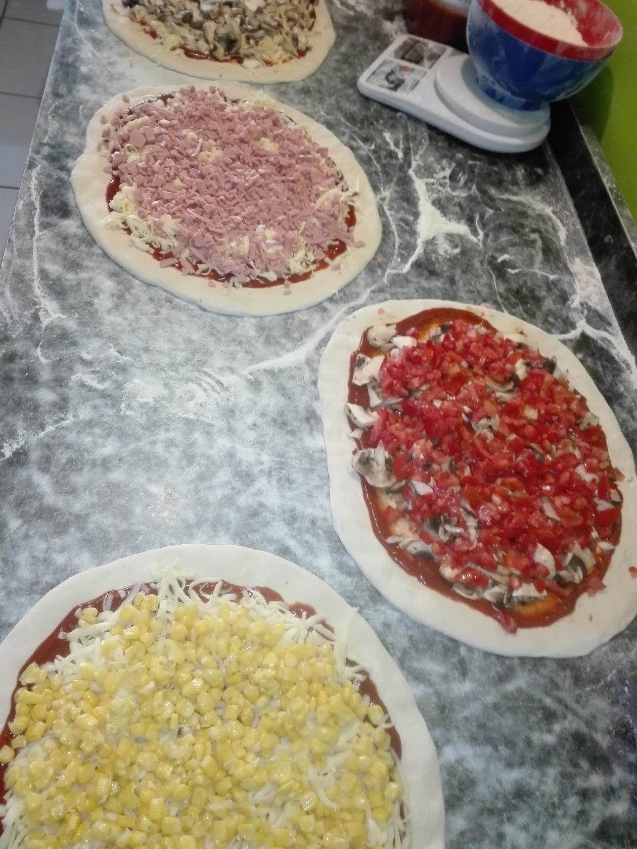 Mia Pizza