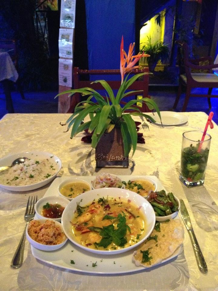 Shana's Restaurant and Pool Parlour