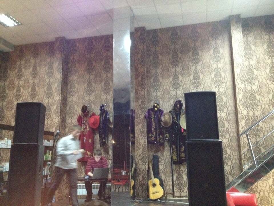 кафе Жан