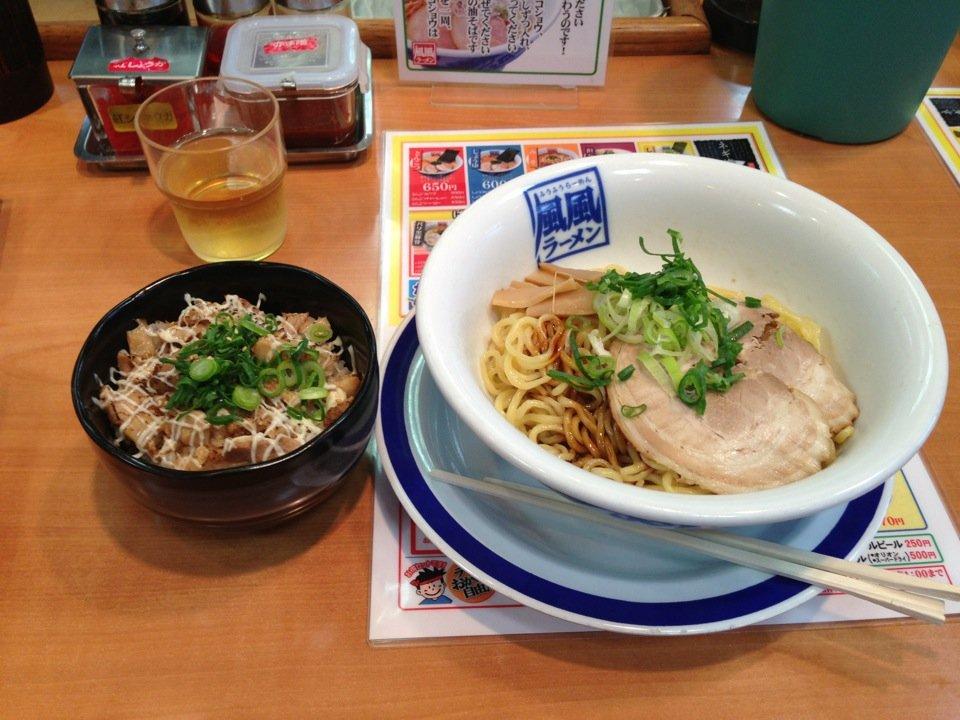 風風ラーメン与那原店