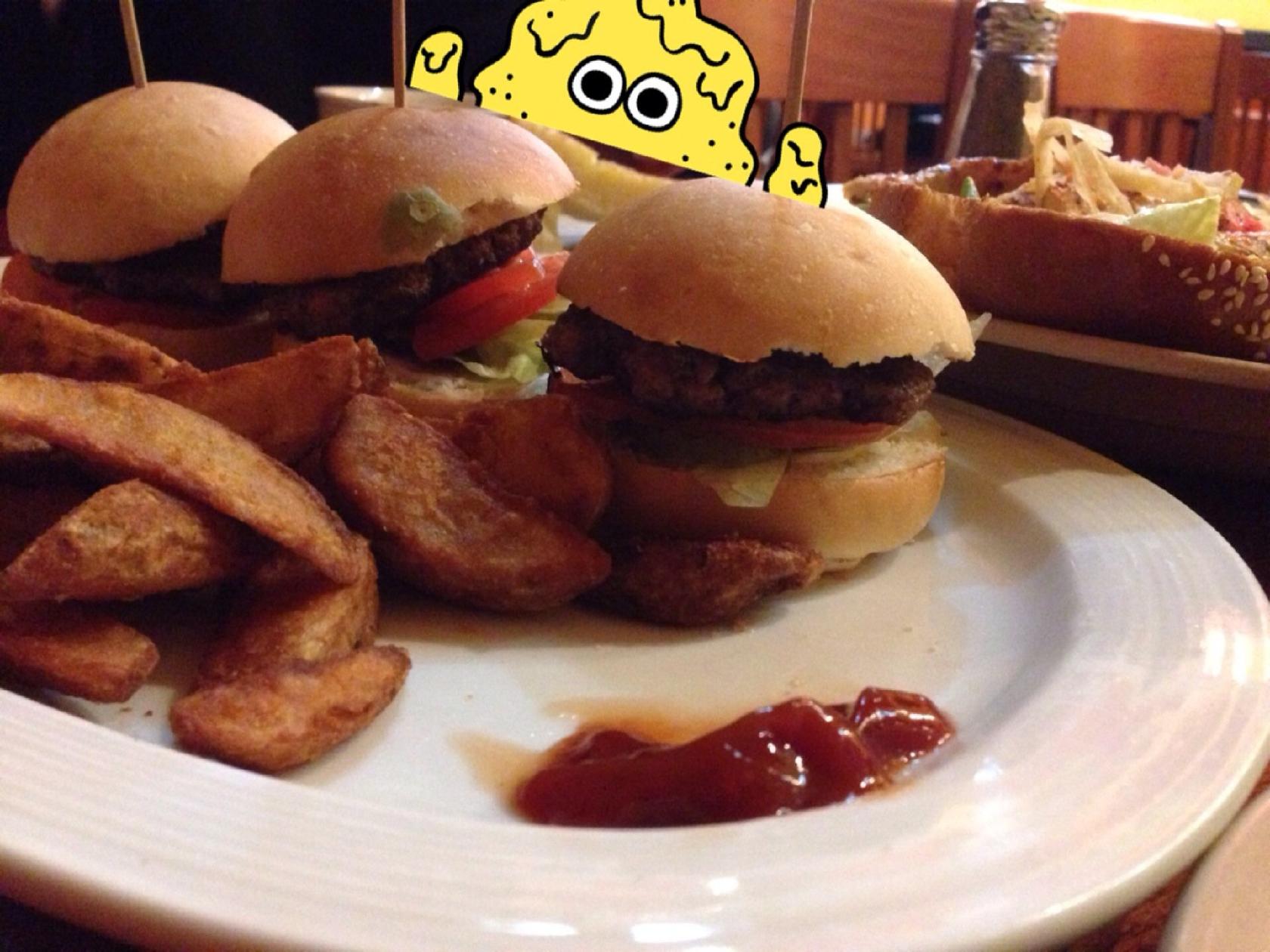 Fuddruckers