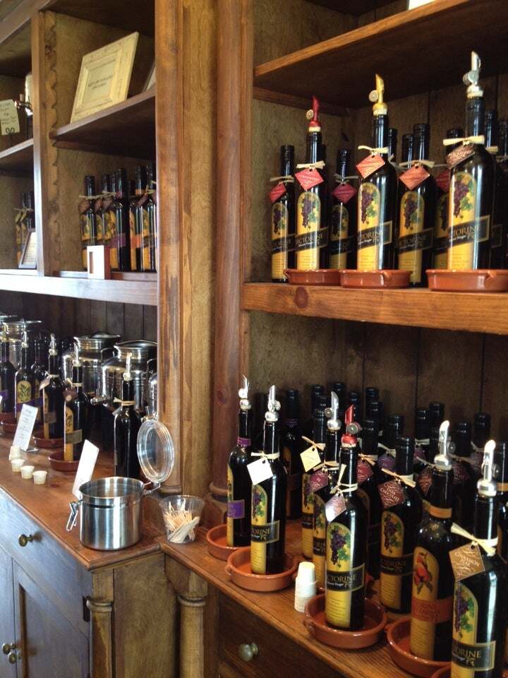 Victorine Olive Oil