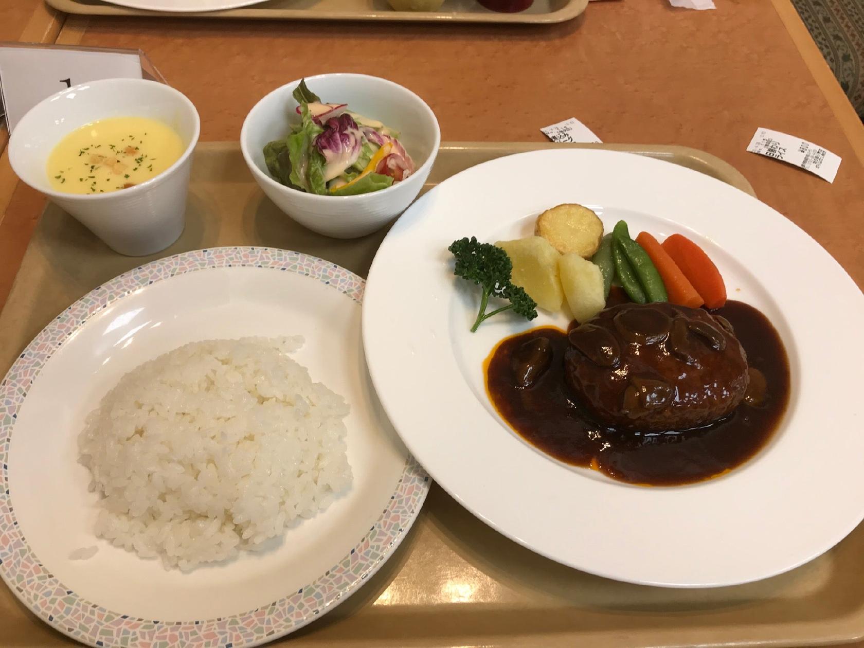 Kinki University School of Medicine Nara Hospital Restaurant