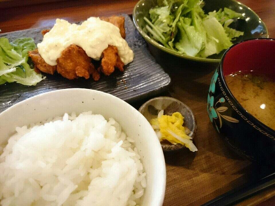 朝どれ和バル margot 高の原店
