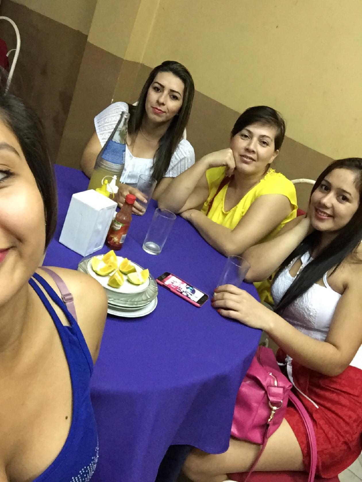 Fama Hamburguesería y Eventos