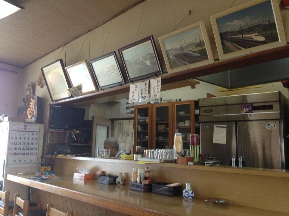 丸伊精肉店