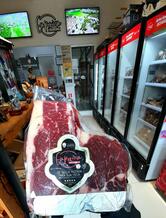 Emporium Carnes Especiais e Emporium Steak House & Burguers