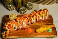 Maki Sushi & Cocktails