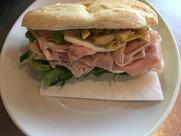 PICCOLO BAR& piadineria&sandwichclub&hamburgeria& cocktails