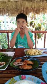 ร้านอาหารตระกูล ฟ.