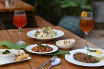 Klay's Cocktail Bar and Restaurant