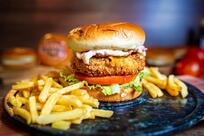 Mansão dos Heróis Bar e Restaurante - Executivos, Hamburgueria, Comida Brasileira e Happy Hour - Flamengo Catete Zona Sul RJ