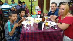 Pizzaria e Esfiharia Farol