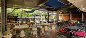 ТРЦ "Замок Володарів"