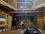 Колиба На Пеньках+ готель