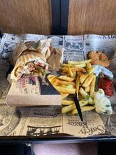 Chez Cleopatre. (Kebab - Burger)