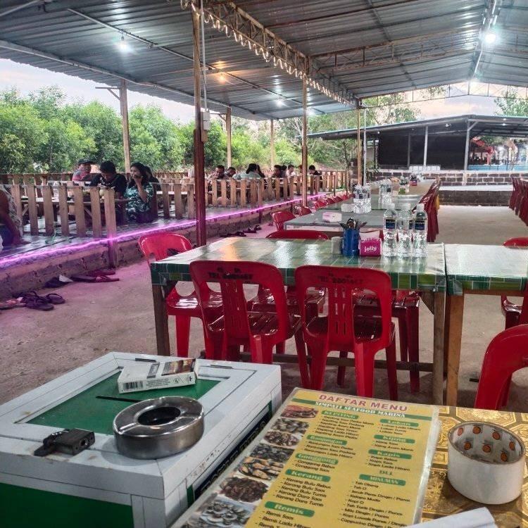 Simpati seafood Marina
