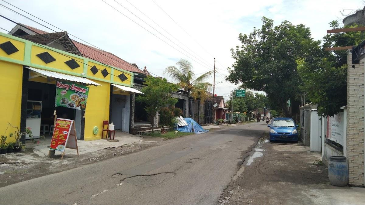 Warung Emperan Mbak Susi