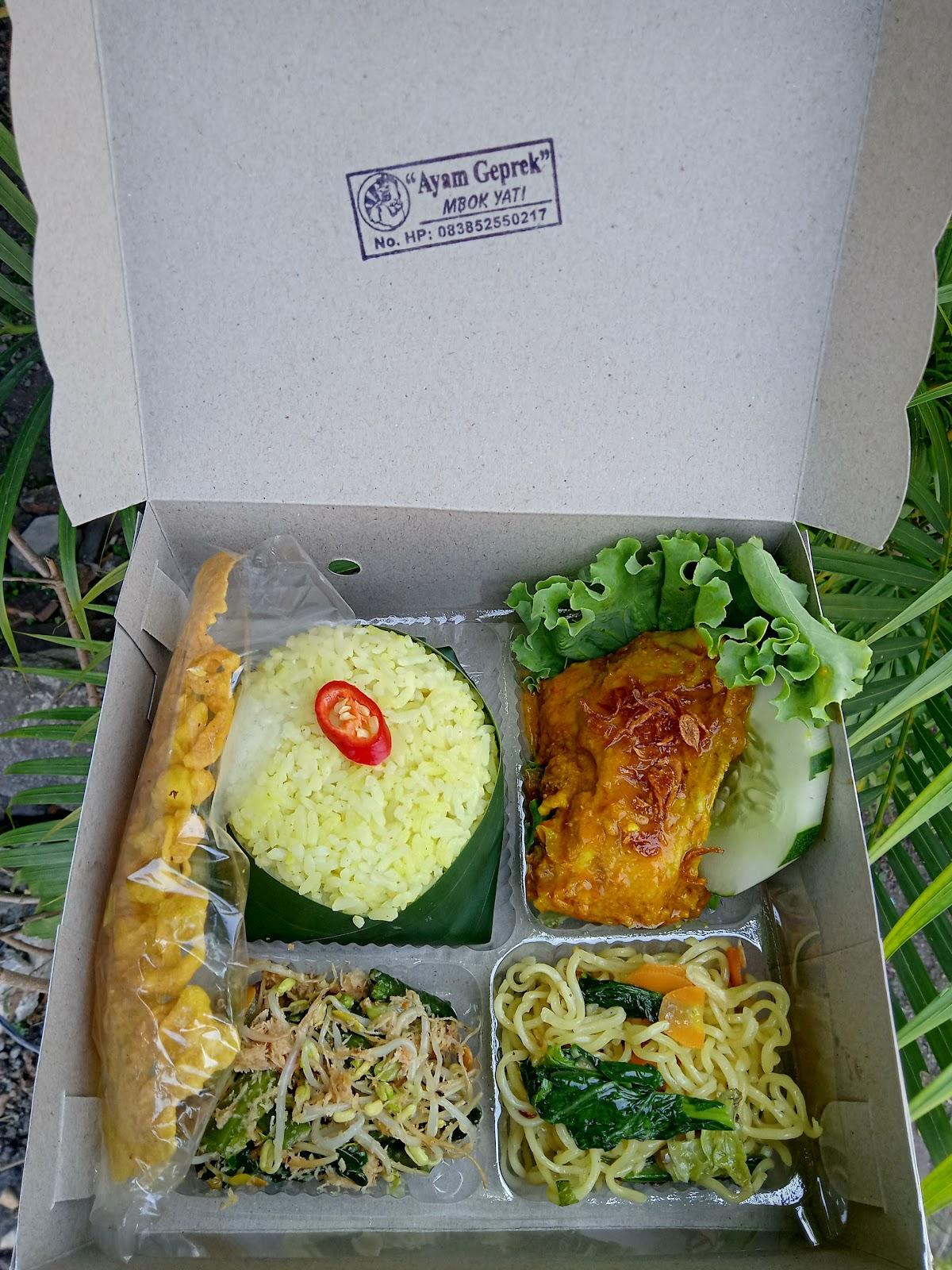 Ayam Geprek Mbok Yati / Pawon Mbok Yati