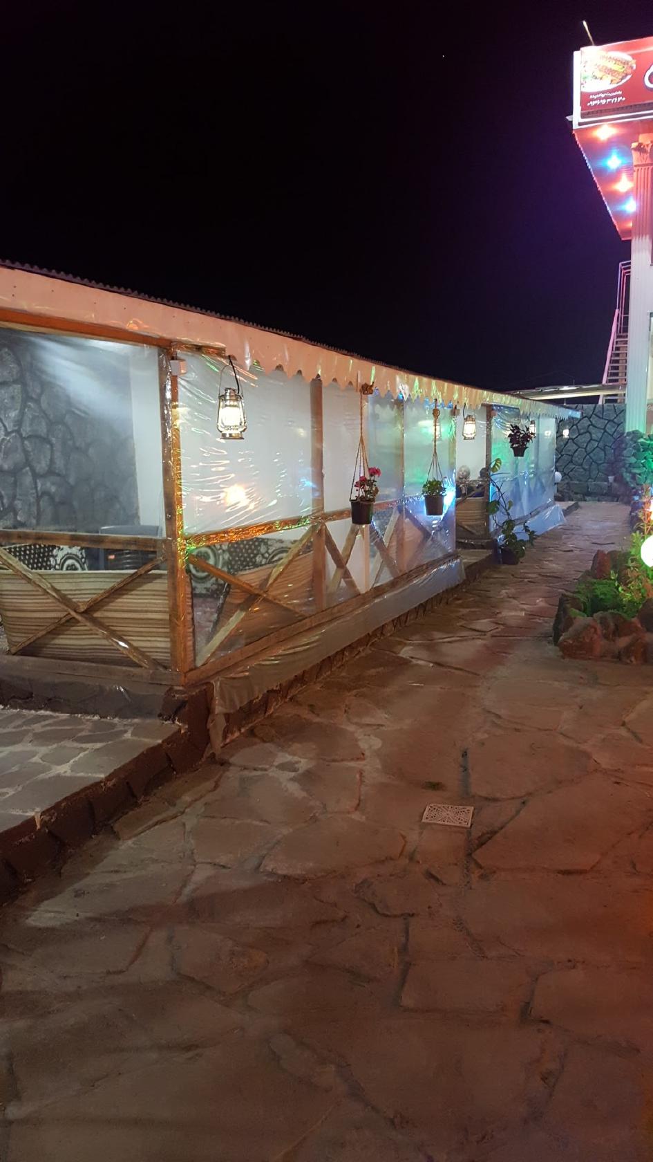 کافه رستوران فانوس