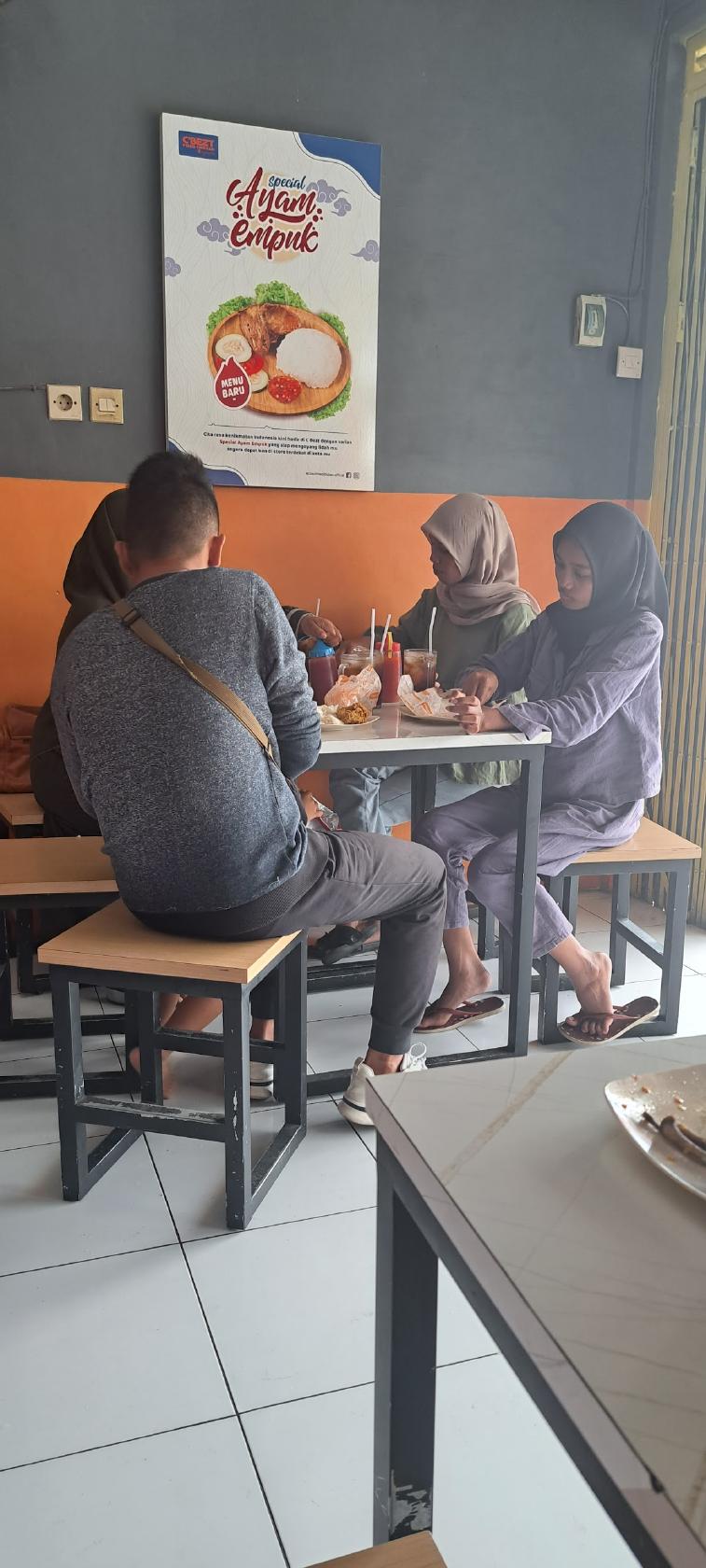 C'BEZT EXPRESS DLANGGU