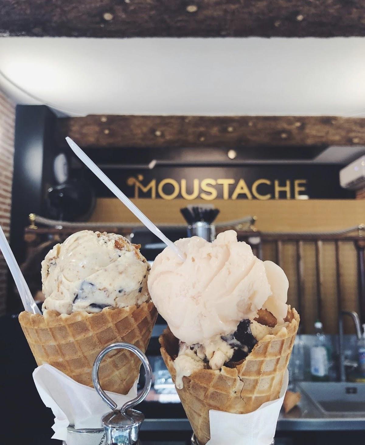 Glaces Moustache-Artisan Glacier