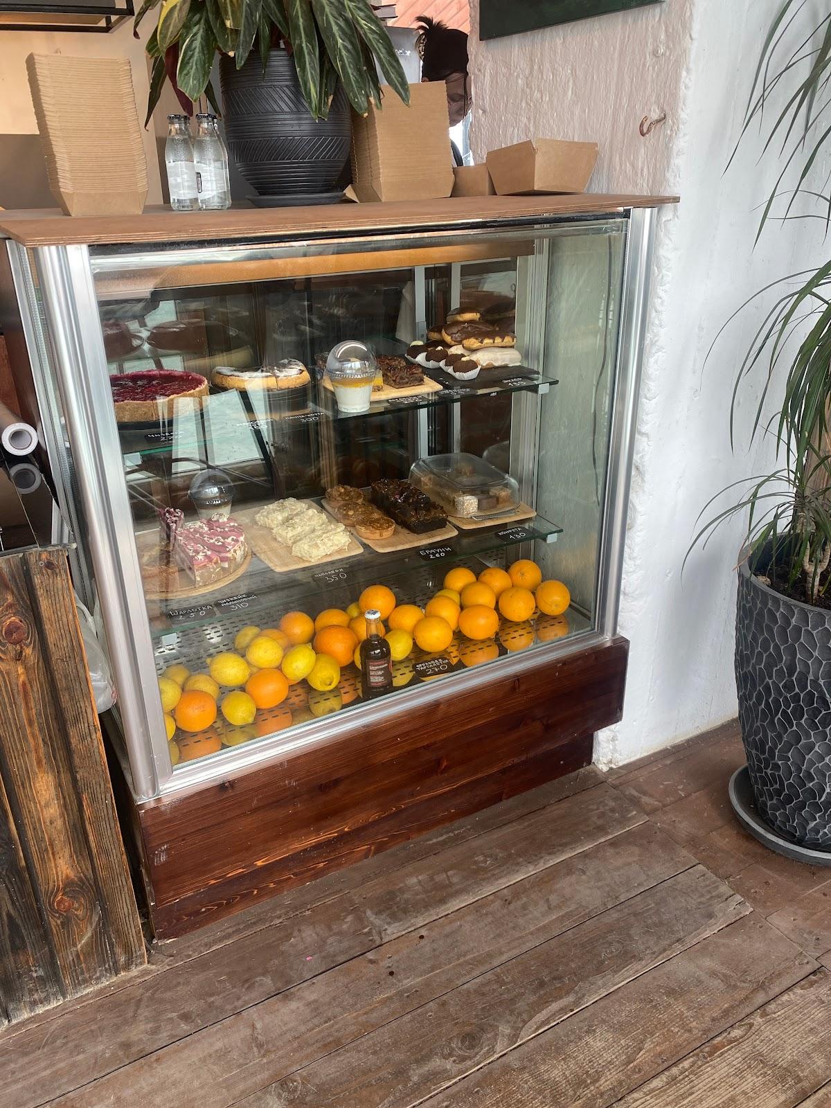 Board Shop & Coffee