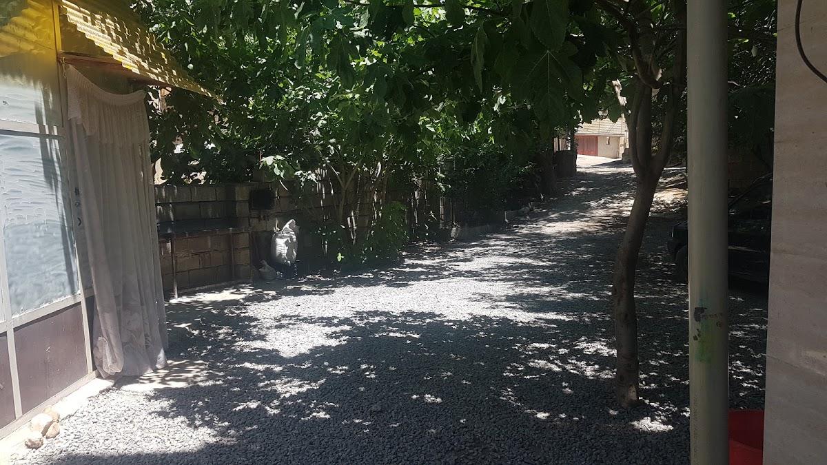 رستوران و اقامتگاه سنتی کنار رود