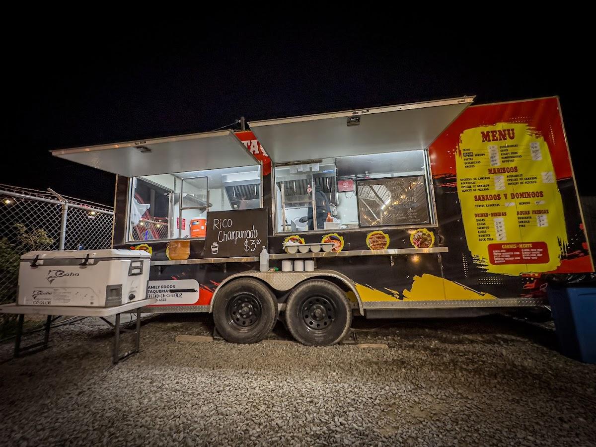 Guadalajara's Taqueria y Mariscos
